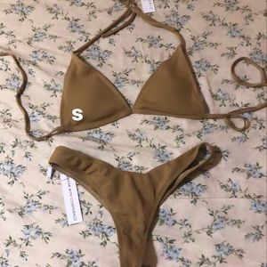 AQUA TROPIC BIKINI SET AND NIKE PRO BUNDLE